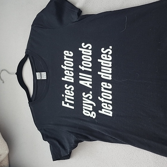 T-shirt - Picture 1 of 3